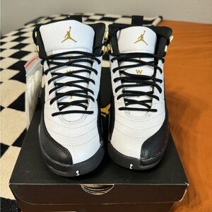 Air Jordan retro 12 - Big Boys Size 4.5